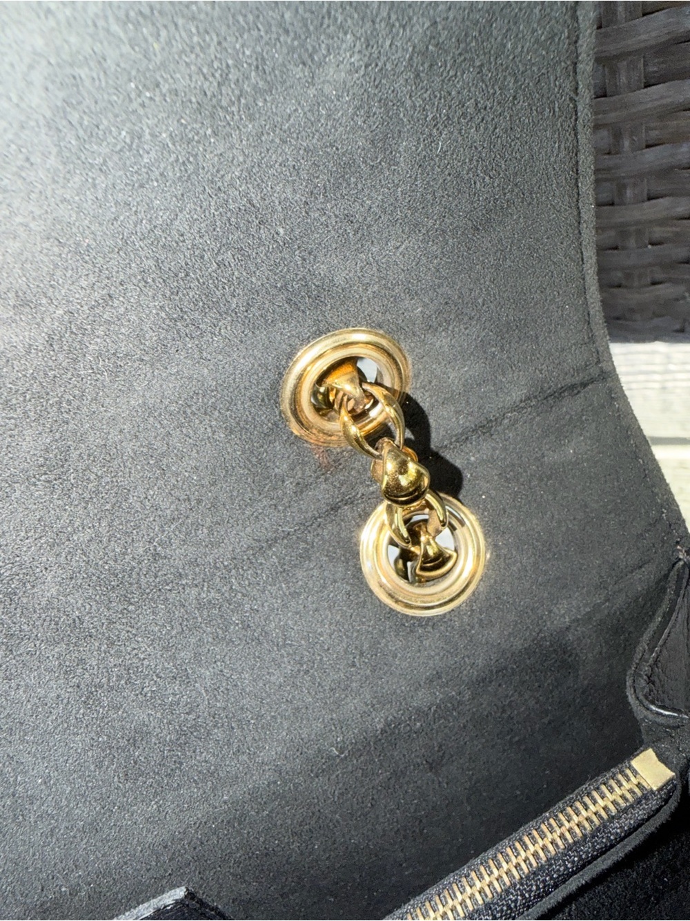 Authentic LV Victoire Monogram - Picture 12 of 16